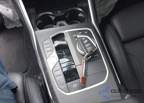 2023 BMW 3 Series 330E z USA, uszkodzony, nr VIN 3MW39FF00P8D05718